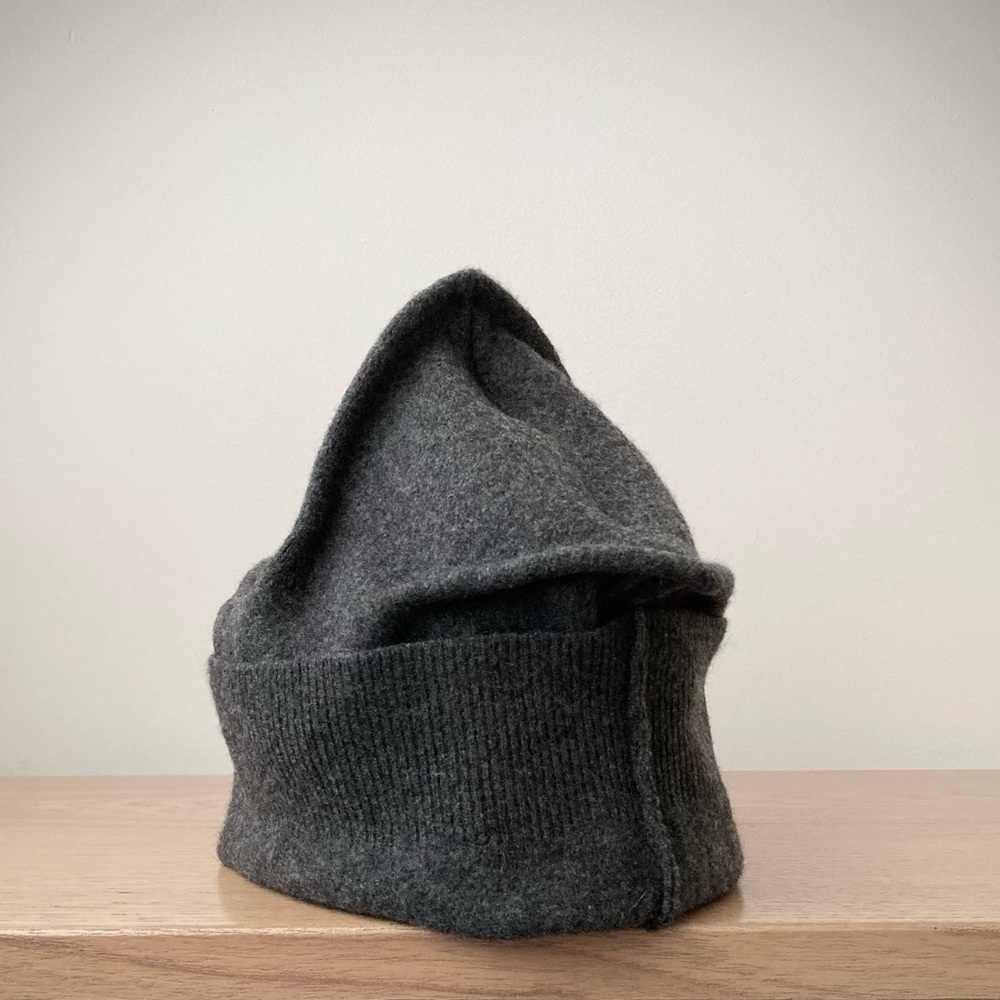 origami crown 100% cashmere sweater hat joodito bucket beanie cap deep dark gray - Picture 8 of 10